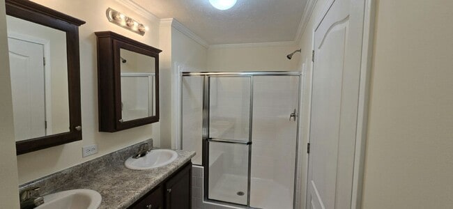 Building Photo - 52553 Elmcrest Ct