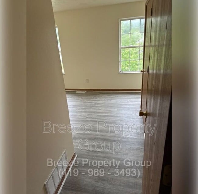Building Photo - 2808 Benford Ln