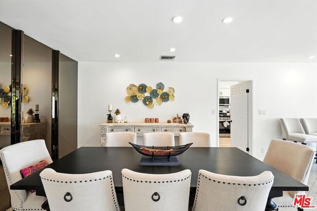 Building Photo - 14858 Round Valley Dr