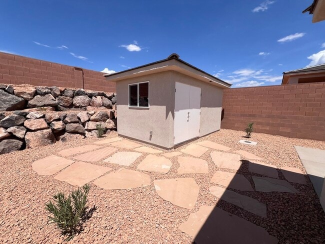 Building Photo - 3 Bed 2 Bath Home in Hurricane