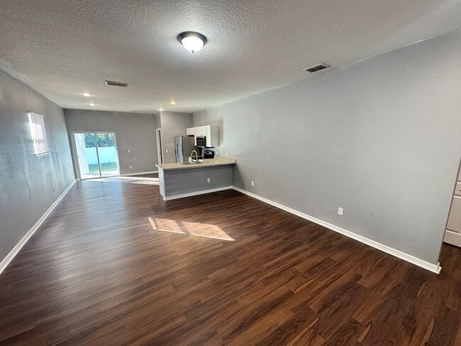 Building Photo - Start Fresh in a New 3BD/2BA Home Built for the Way You Live in Oviedo! WASHER & DRYER INCLUDED! ...