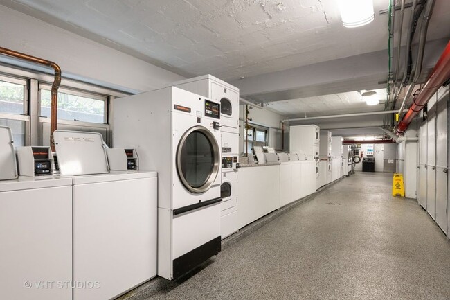 Ample Laundry Room - 4950 N Marine Dr