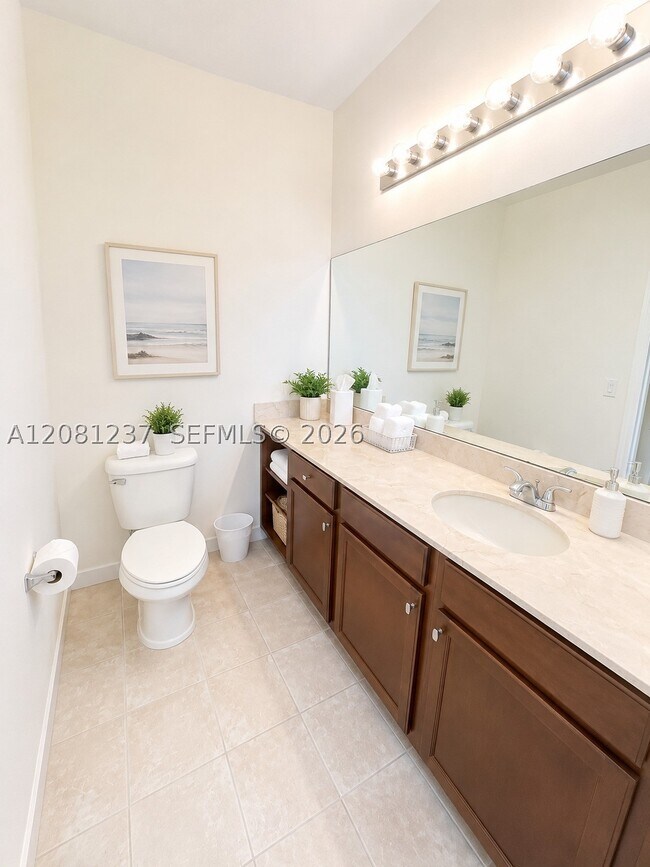 Building Photo - 103 Gramercy Square Dr