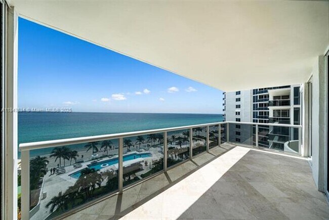 Building Photo - 19111 Collins Ave