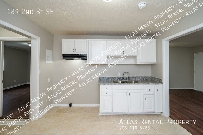 Building Photo - 189 2nd St SE