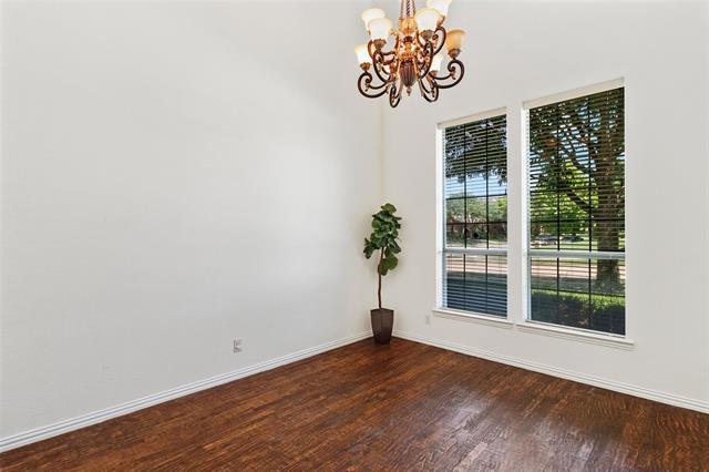 Building Photo - 9823 Carriage Hill Ln