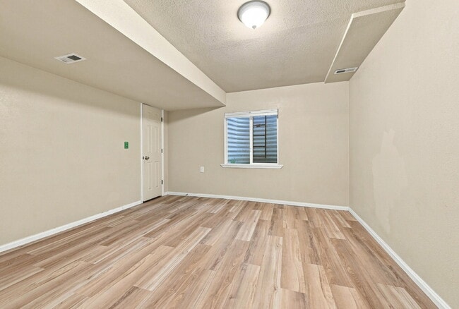 Building Photo - $3,245.95 with $300 Off The First Month's Rent, 5 Beds - 3.5 Baths, Single Family Home in Parker ...