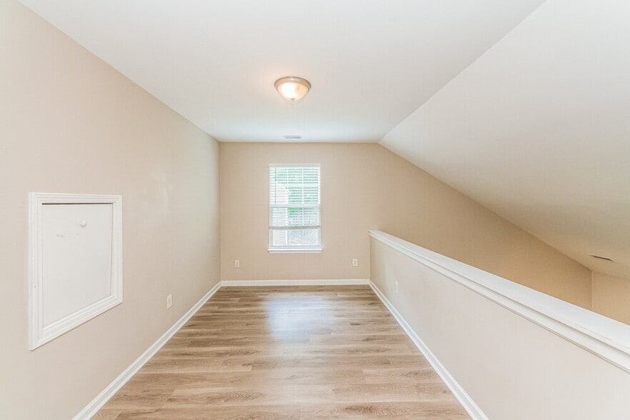 Building Photo - 3952 Tyler Bluff Ln