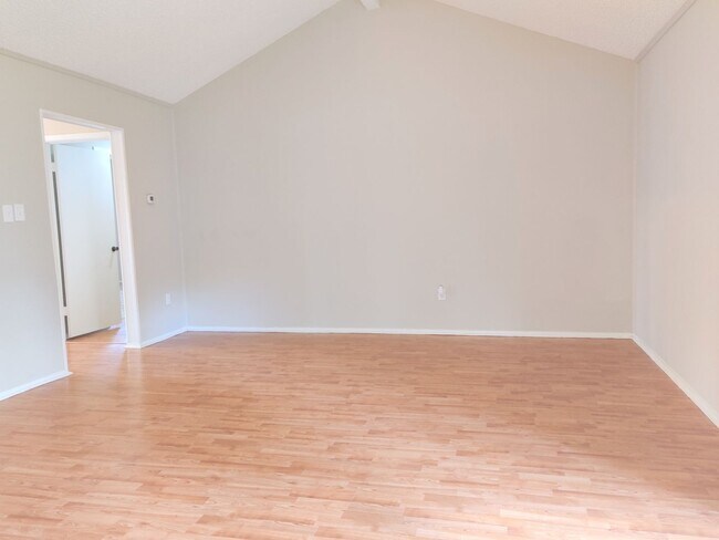 Building Photo - 1914 Seakale Ln