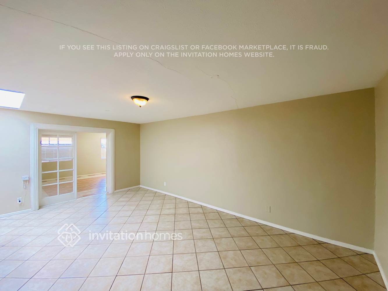 Building Photo - 3735 W Rose Ln