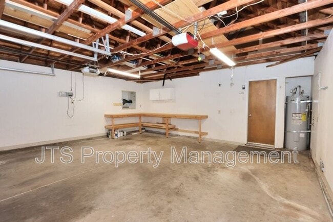 Building Photo - 9221 Rock Canyon Way