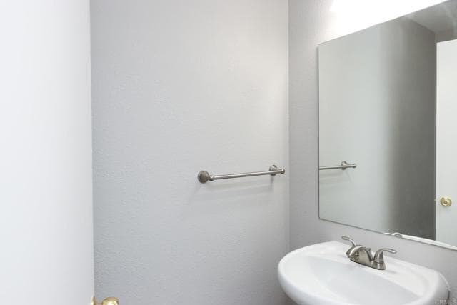 Building Photo - 2062 Azure Cove