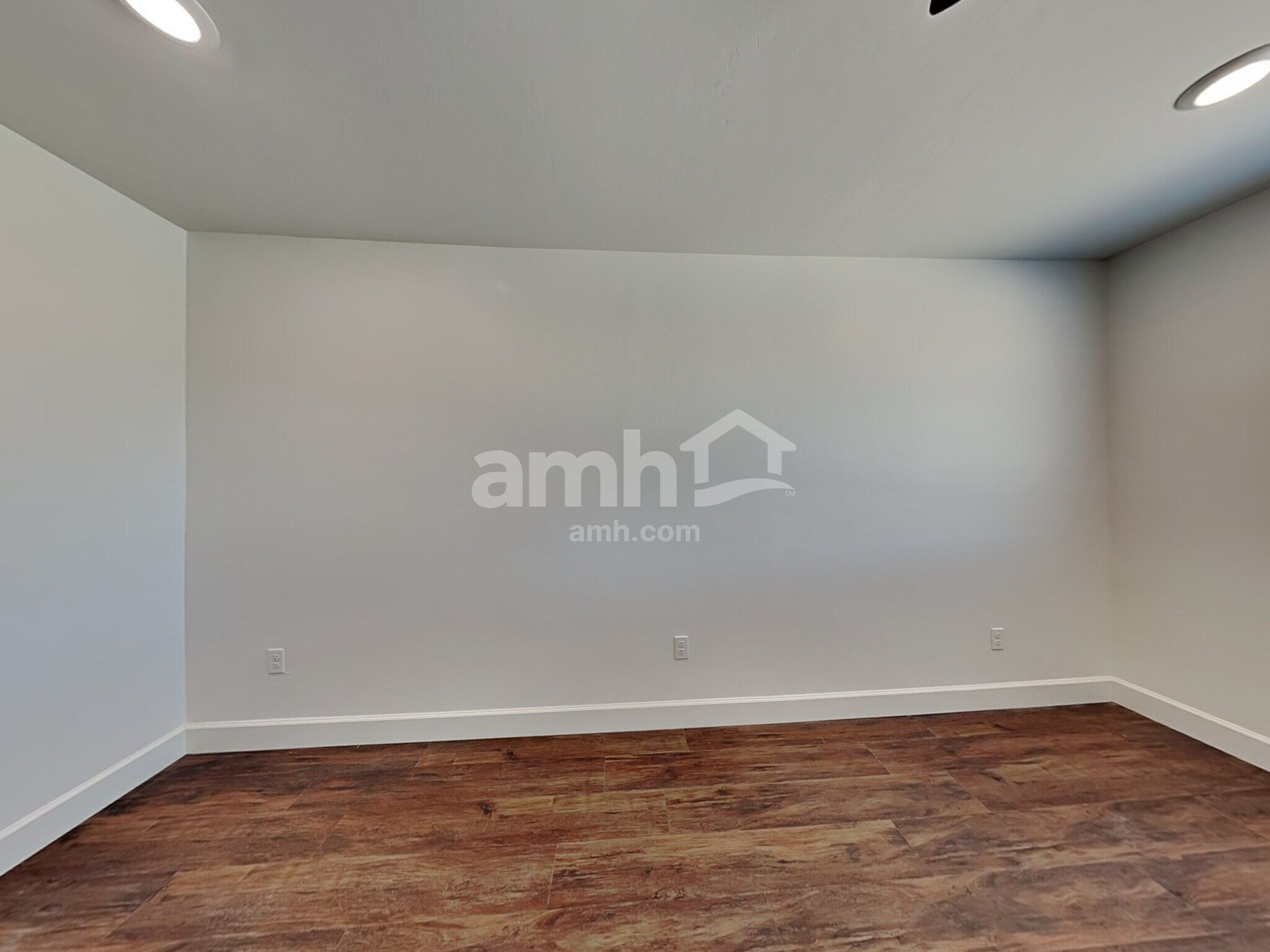 Building Photo - 6060 W Paseo Hilario