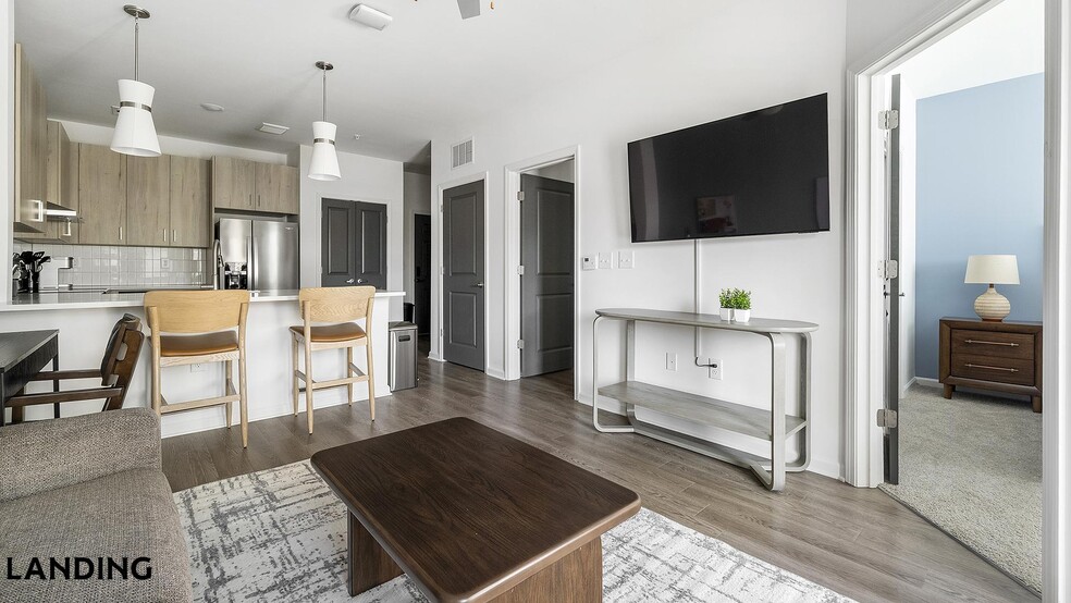 Building Photo - 2800 Milan Ct