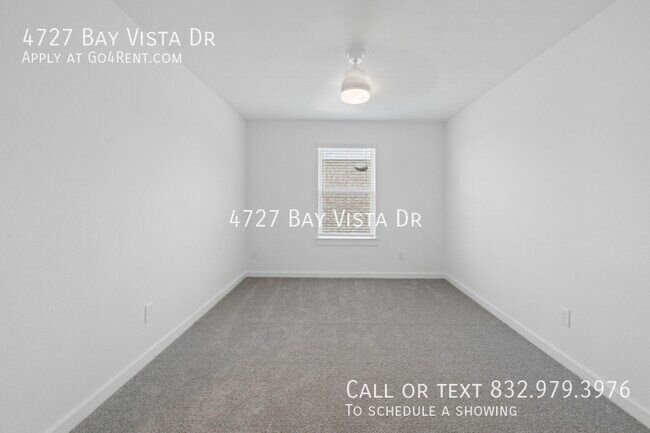 Building Photo - 4727 Bay Vista Dr