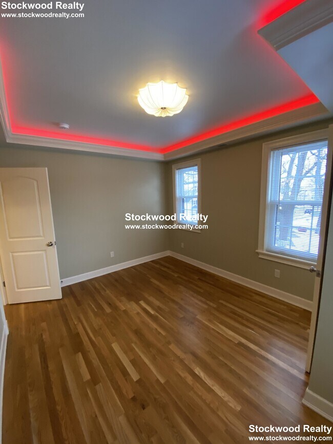 Building Photo - 152 Blue Hill Avenue
