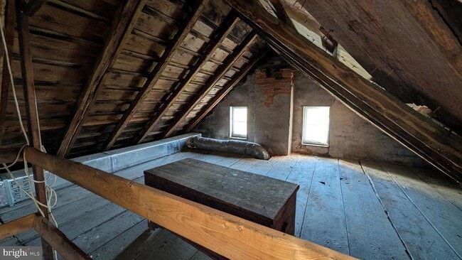 Building Photo - 302 Leidy Rd