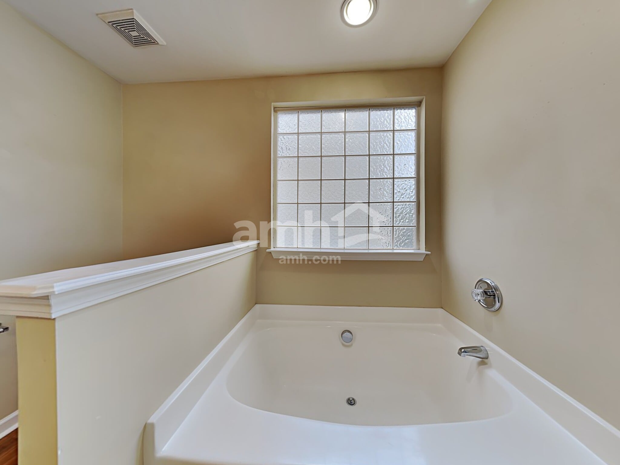 Building Photo - 32 Riverbed Dr