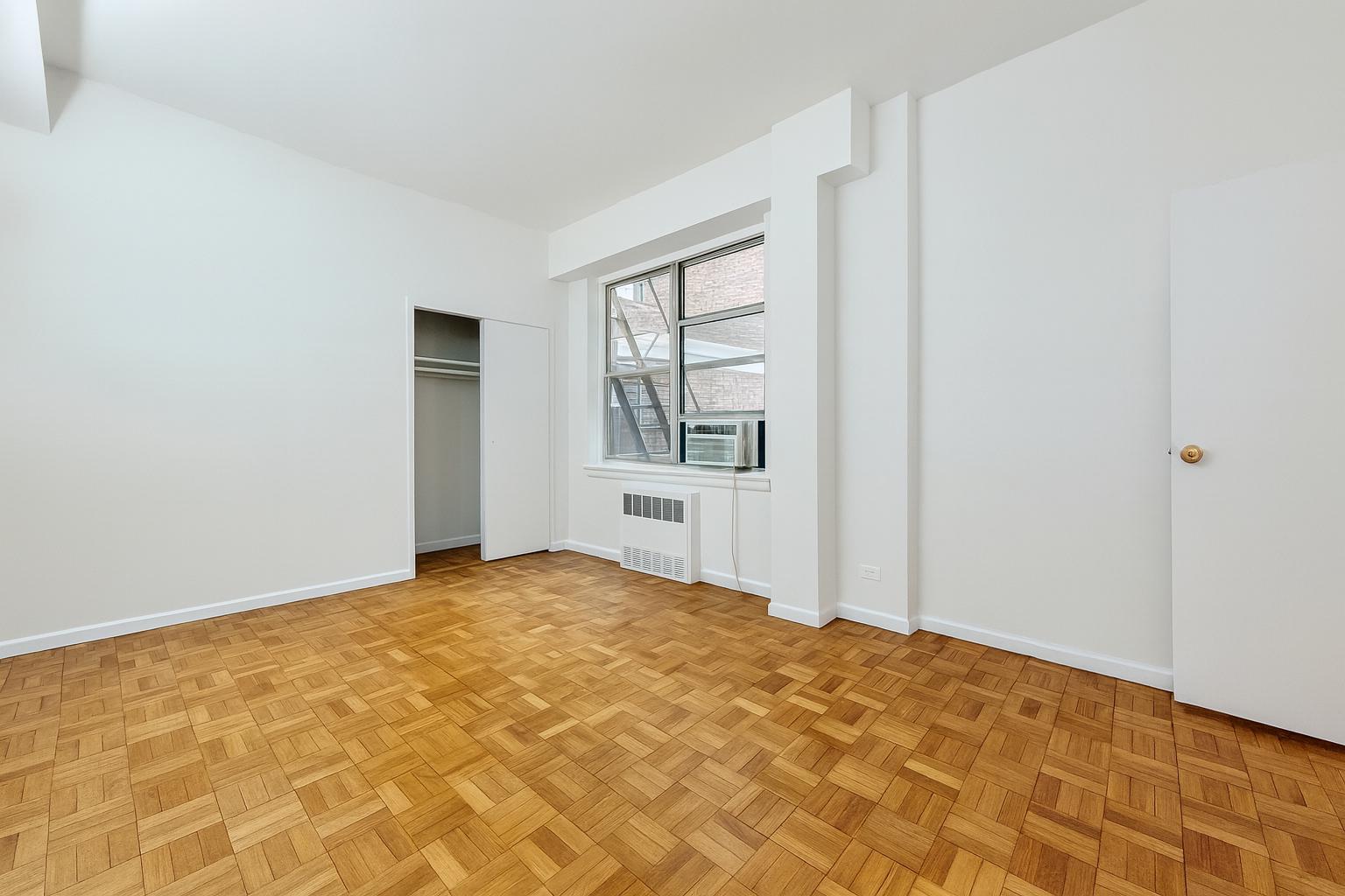 Building Photo - 66 Overlook Terrace