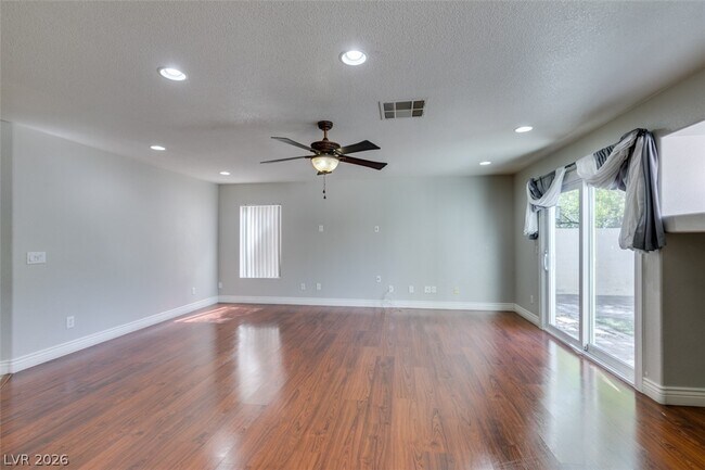 Building Photo - 1683 Tassel Fern Ave