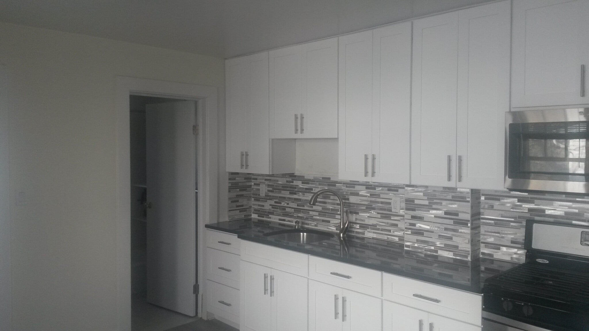 Building Photo - 4 2nd St