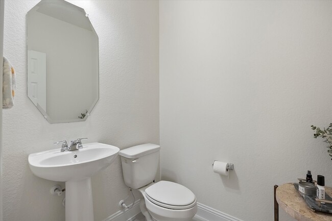 Building Photo - 3629 Highland Bayou Dr