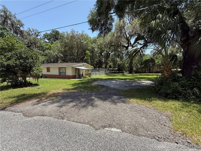 Building Photo - 3550 Viaduct Ln