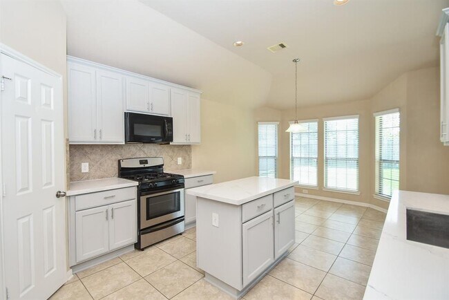 Building Photo - 2022 Haven Springs Ln