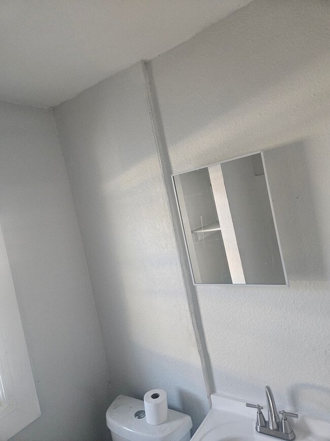 Building Photo - 15804 Belden St