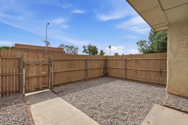 Building Photo - 8432 N 34th Dr