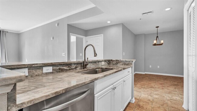 Building Photo - 700 S Harbour Island Blvd