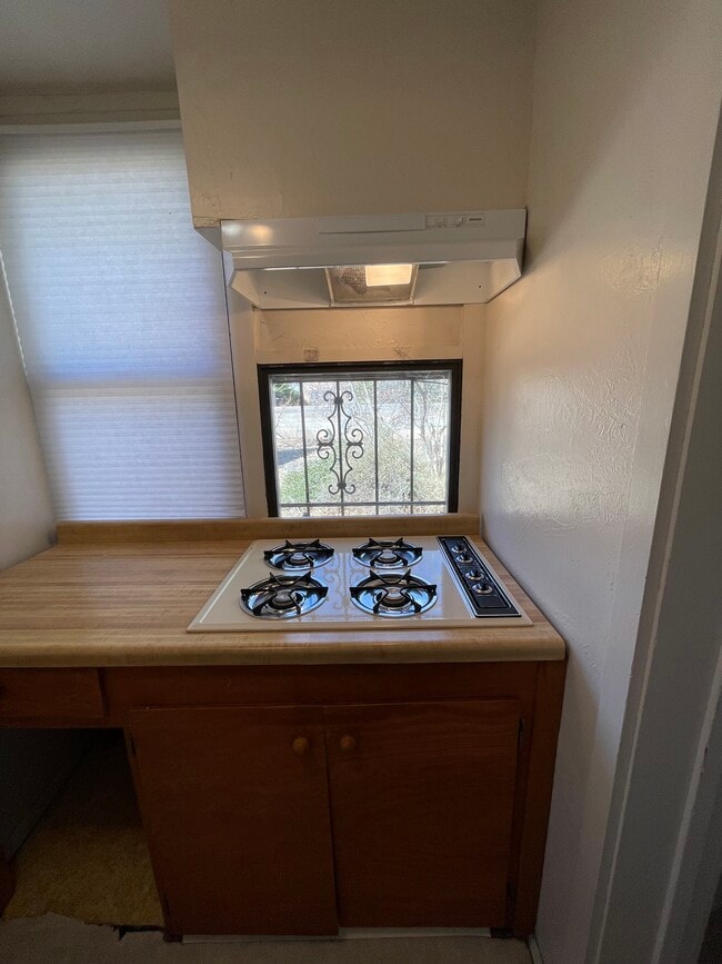 Building Photo - Girard UNM