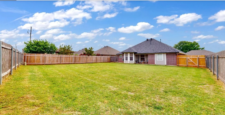 Building Photo - 4923 General Polk Dr