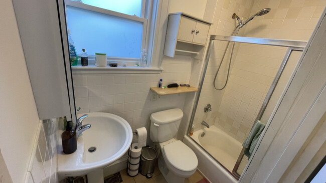 Bathroom #2 - 38 Pomeroy St