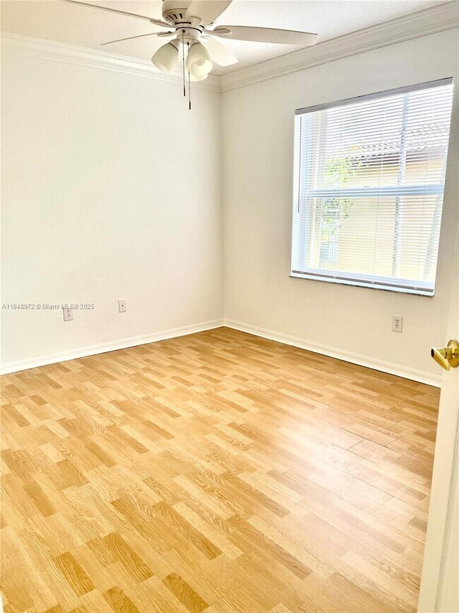Building Photo - 1413 SW 158th Ave