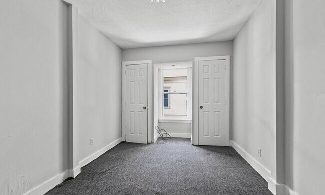 Building Photo - Salina S 1815 1817