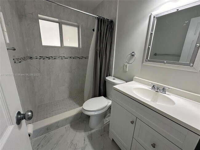 Building Photo - 1718 N 27th Ave