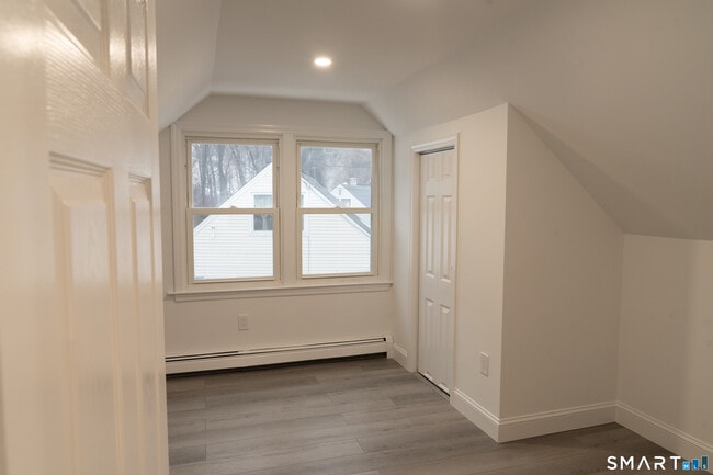 Building Photo - 21 Oven Rock Rd