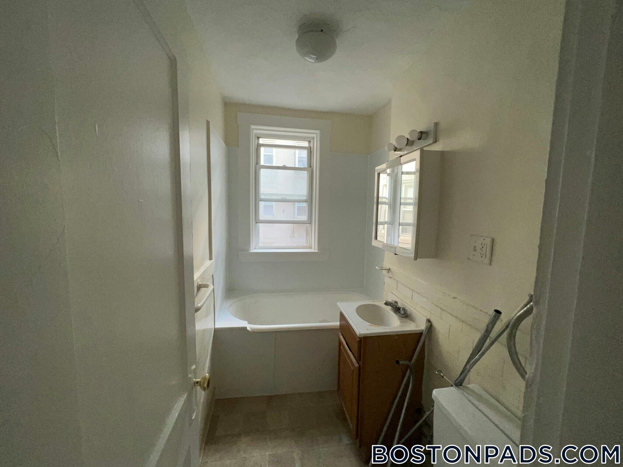 Building Photo - 1175 Boylston St
