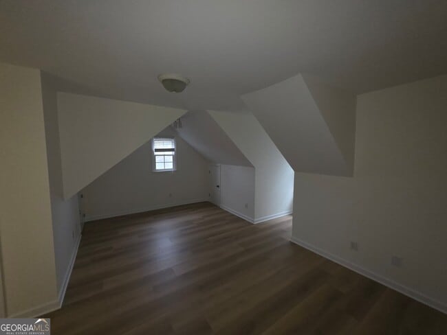 Building Photo - 166 Glen Eagle Way