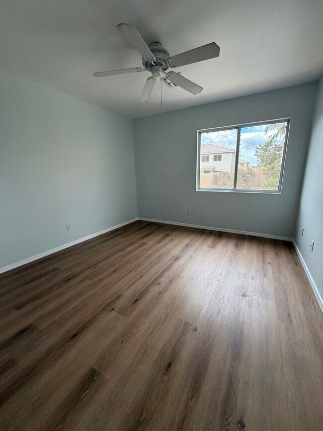 Building Photo - 6406 W El Cortez Pl