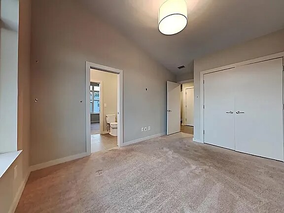 Building Photo - 2512 Colbert Dr