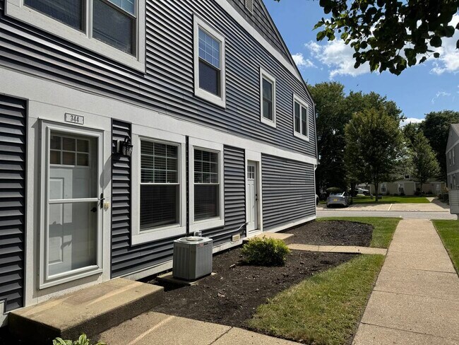 Building Photo - 344 Mallard Ct