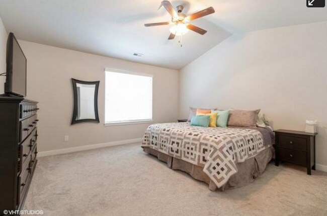 Building Photo - Cute Vineyard Home - Available Mid-August!