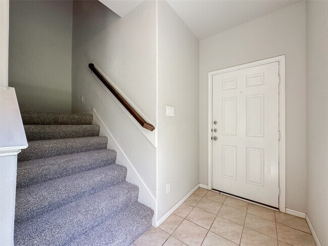 Building Photo - 105 Camelot Pl Ct