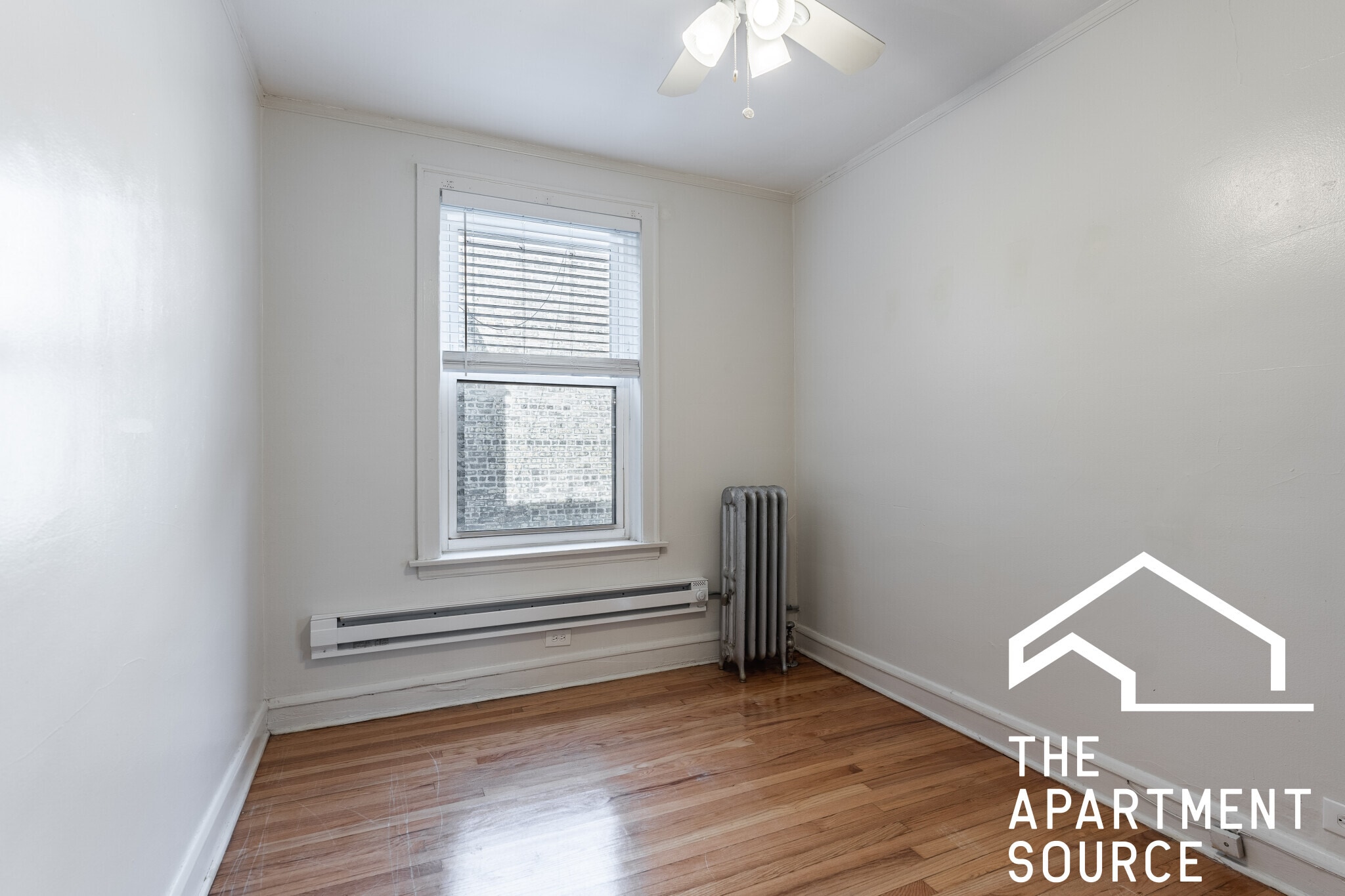 Building Photo - 4208 N Clark St