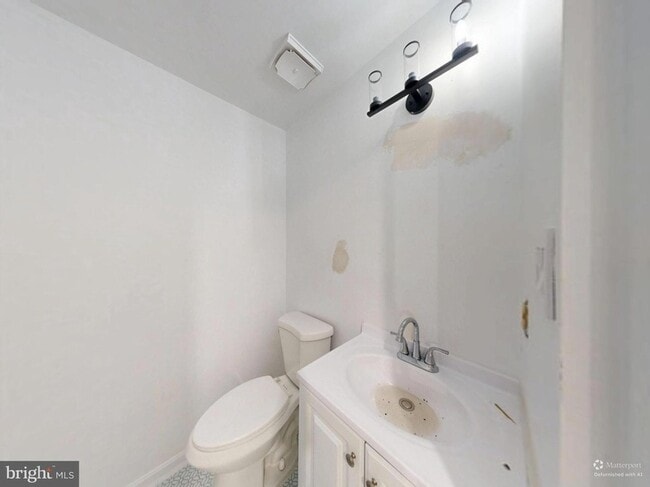 Building Photo - 8105 Kenova Ln