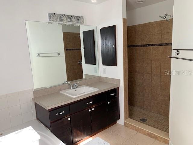 Building Photo - 255 Cello St