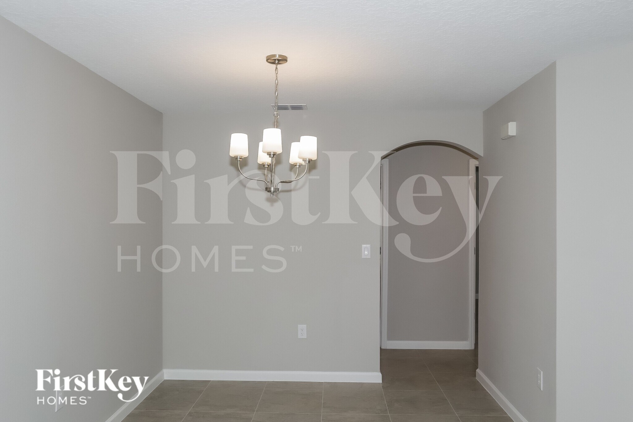 Building Photo - 445 Earhart Dr