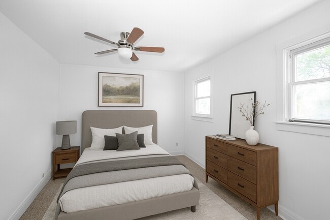 Building Photo - 235 N Ardmore Ave